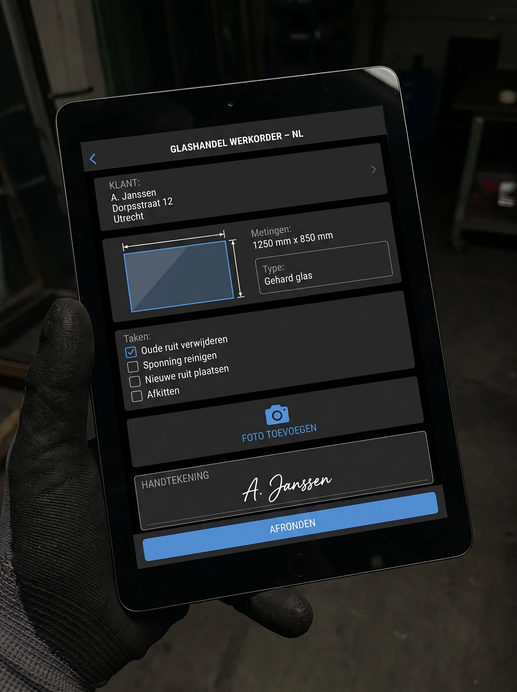 TFLX Glas inmeten op locatie met de app
